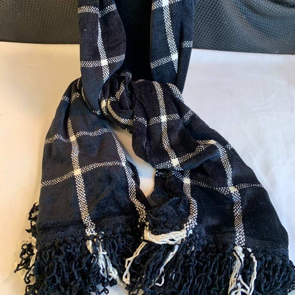 Vintage Chenille Black w/White Fringed Scarf